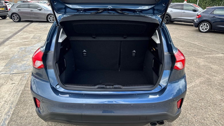 Ford Focus 1.0 EcoBoost 125 Active Auto 5dr Petrol Hatchback